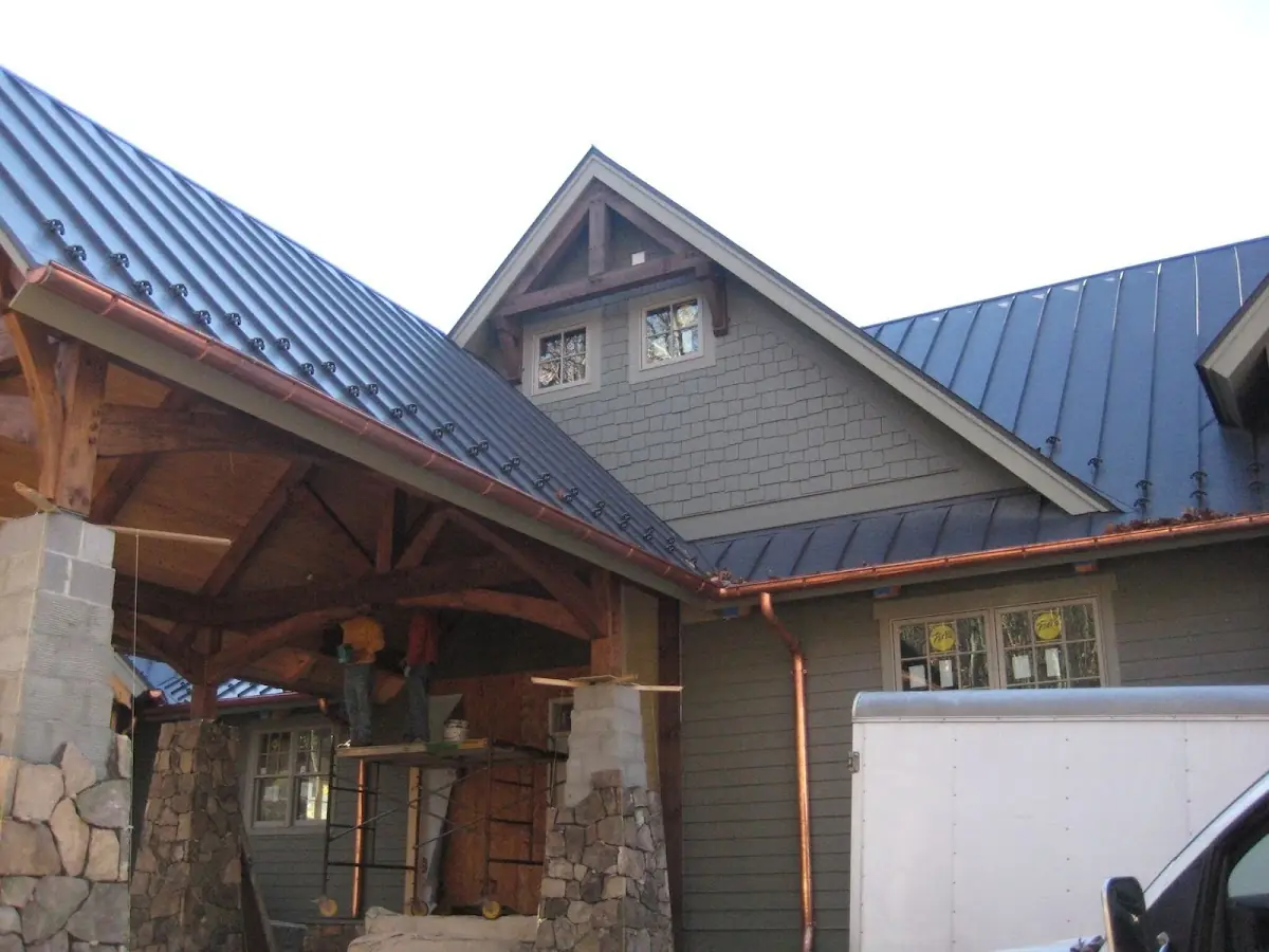 Craftsman Roofing team delivering quality roofing work in Leopard